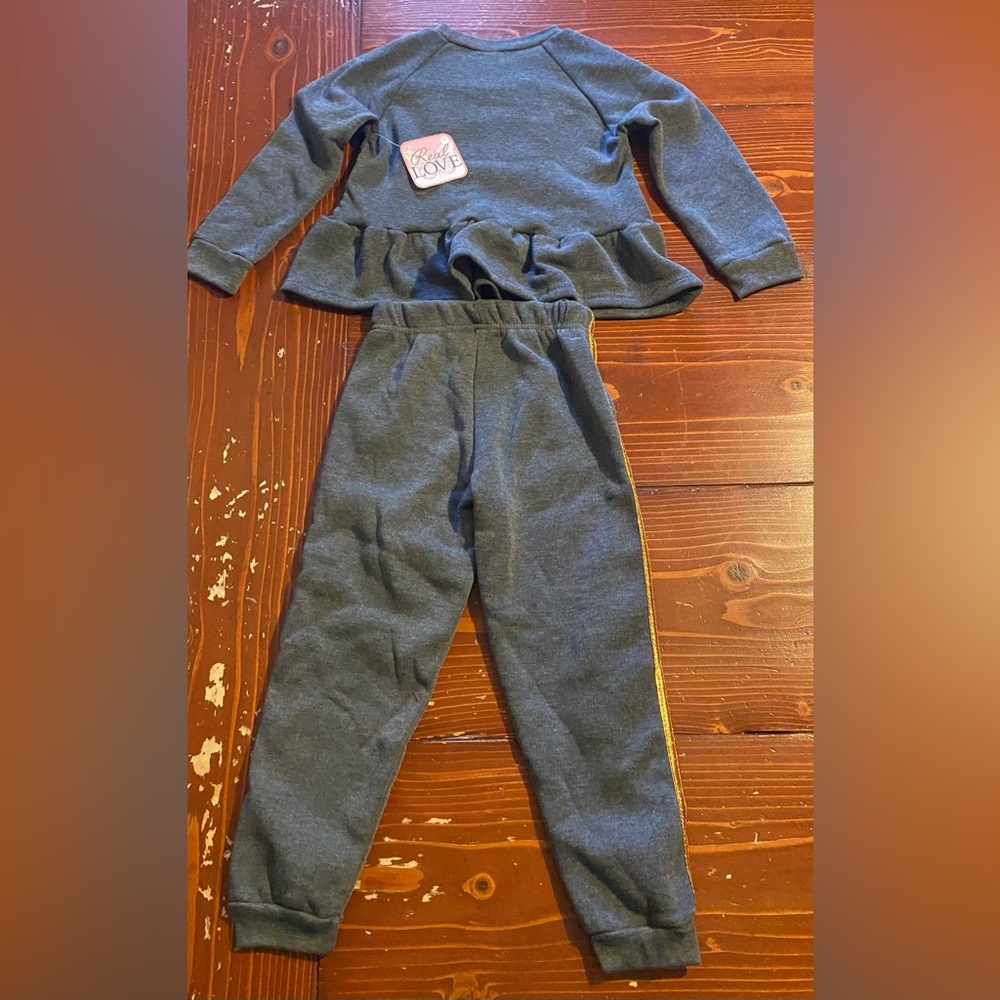Fox peplum gray sparkle lounge suit - Picture 6 of 6